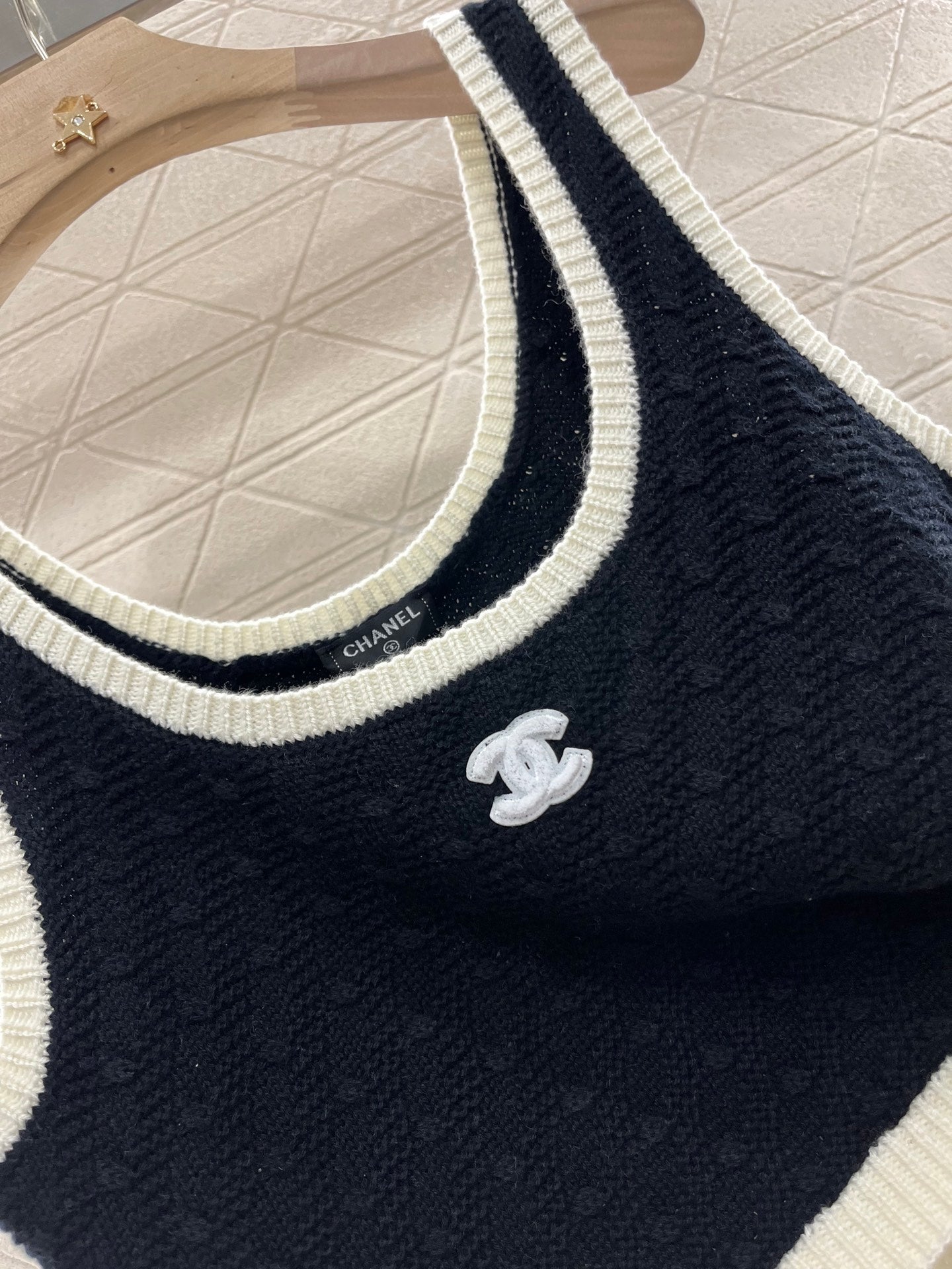 C*♥2025 new products Short knitted vest