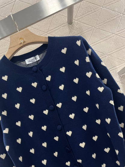 V*♥2025 new products are on sale Heart-shaped knitted cardigan
