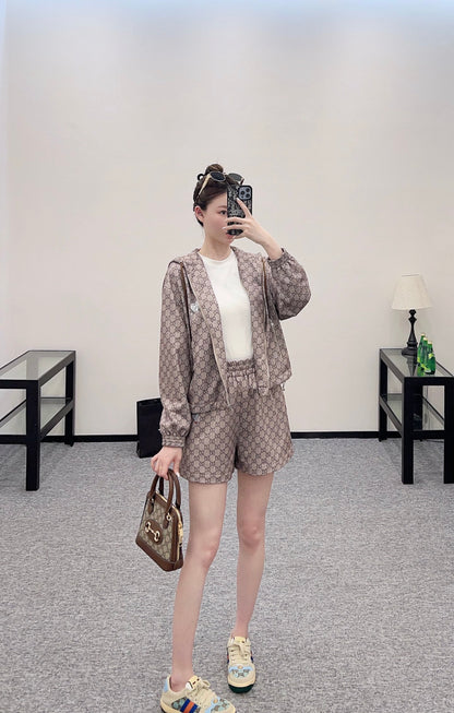 G*♥2025 new products are on sale Hooded printed jacket and shorts set