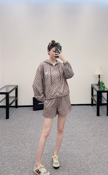 G*♥2025 new products are on sale Hooded printed jacket and shorts set