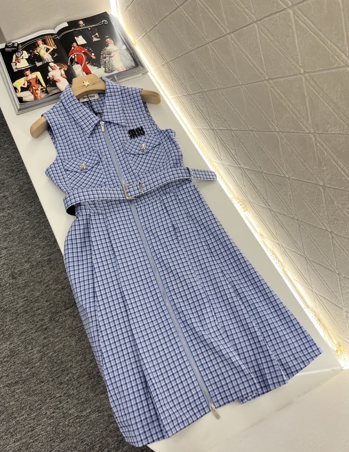 Mi*mi*♥2025 new products are on sale Sleeveless plaid belt dress
