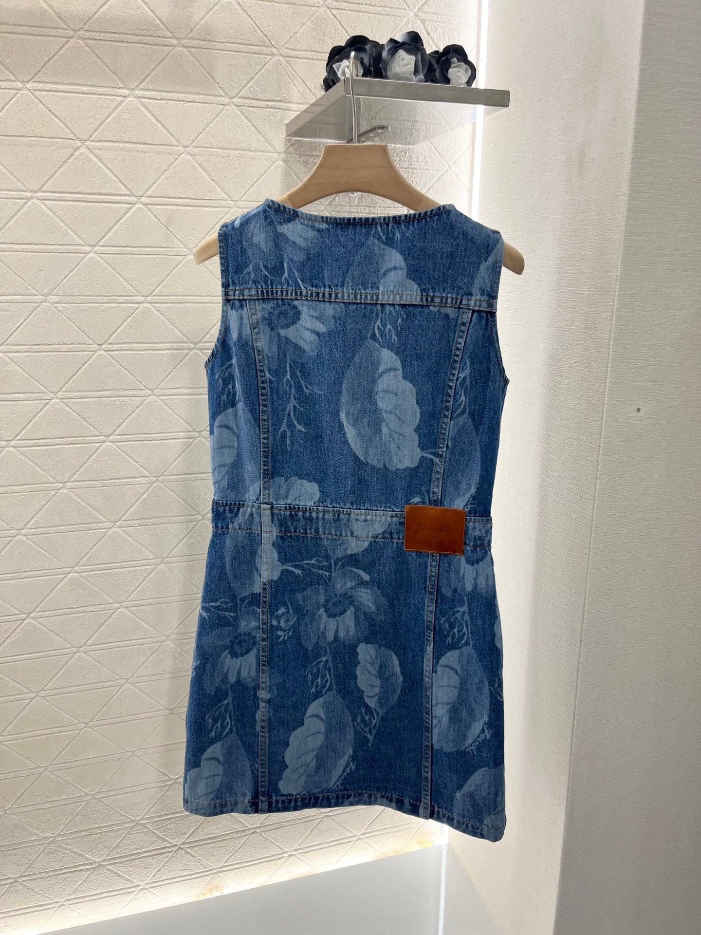F*♥2025 new products are on sale Waist-hugging laser denim vest skirt
