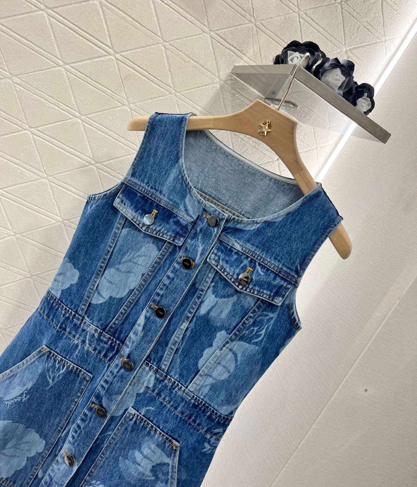F*♥2025 new products are on sale Waist-hugging laser denim vest skirt