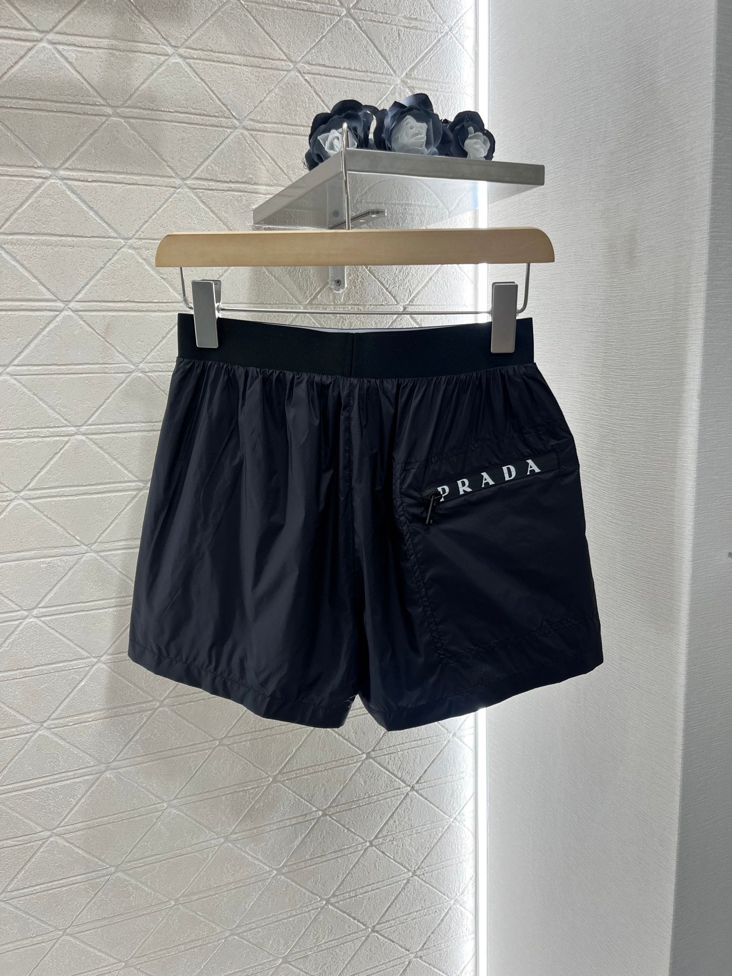 P*♥ 2025 new products Hidden hood jacket and shorts set
