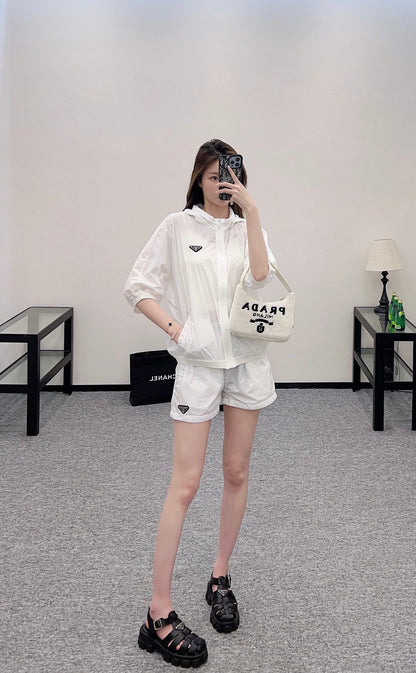 P*♥ 2025 new products Hidden hood jacket and shorts set