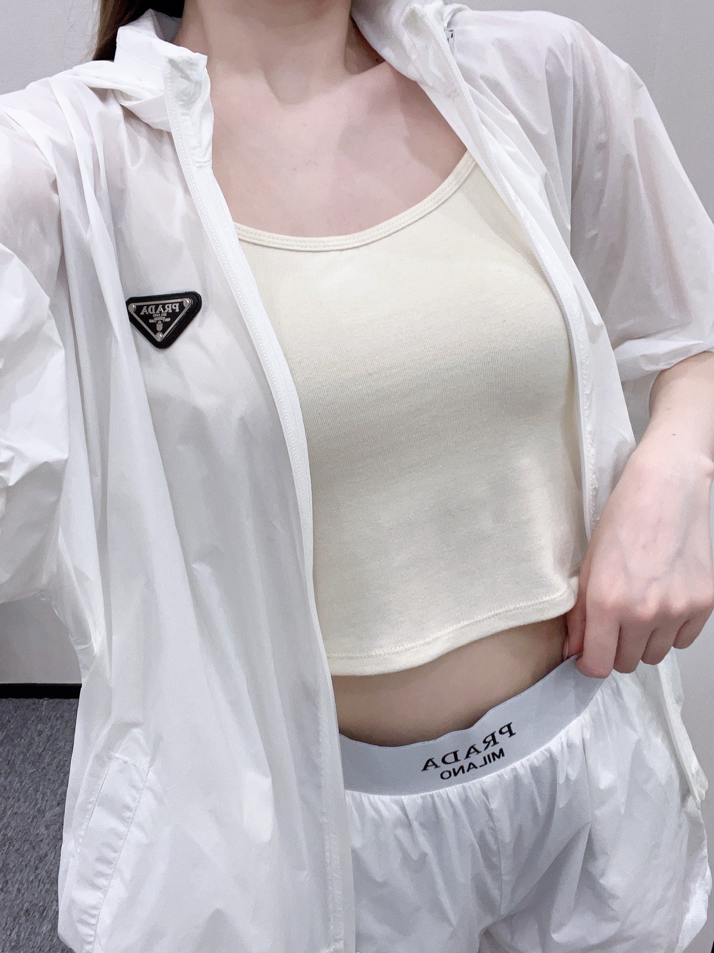 P*♥ 2025 new products Hidden hood jacket and shorts set