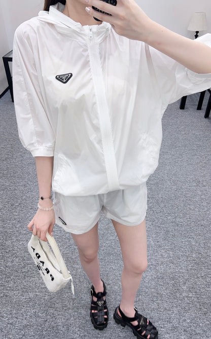 P*♥ 2025 new products Hidden hood jacket and shorts set