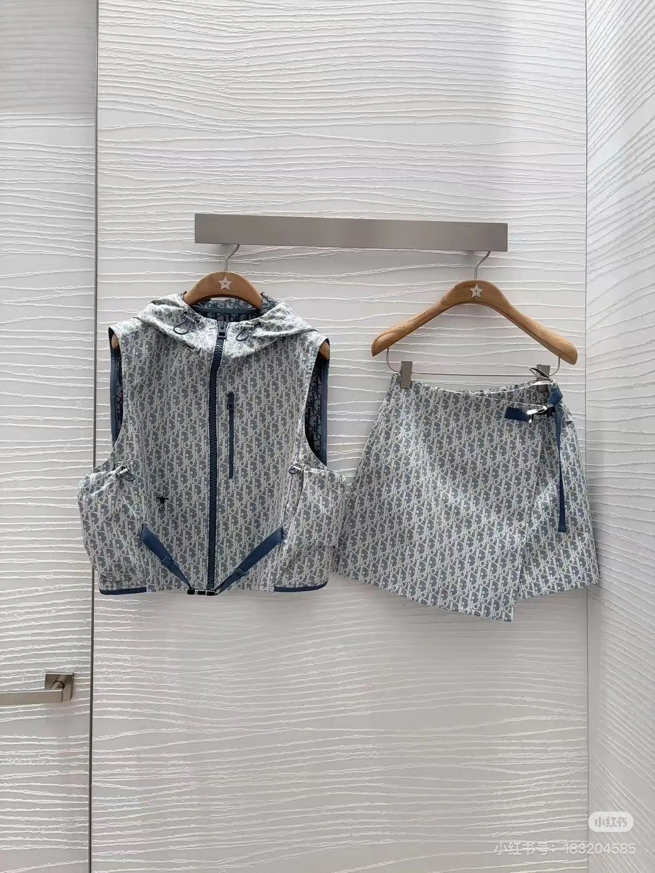 D*♥2025 new products are on sale Jacquard hooded assault vest set