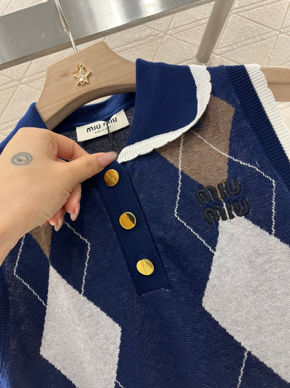 Mi*mi*♥2025 new products are on sale Diamond-patterned 𝑝𝑜𝑙𝑜 knitted vest