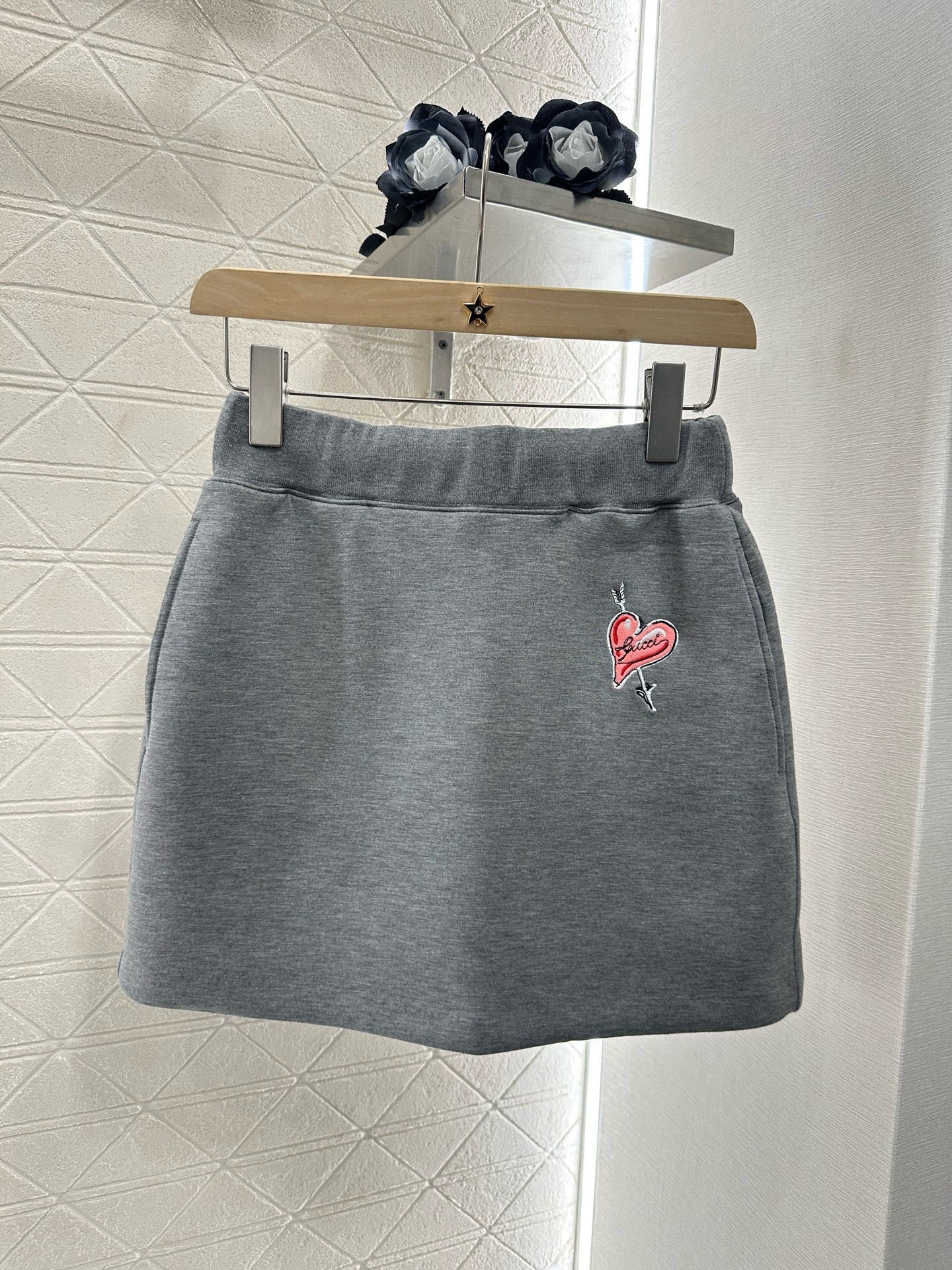 G*♥2025 new products are on sale Hooded drawstring sweatshirt and short skirt set