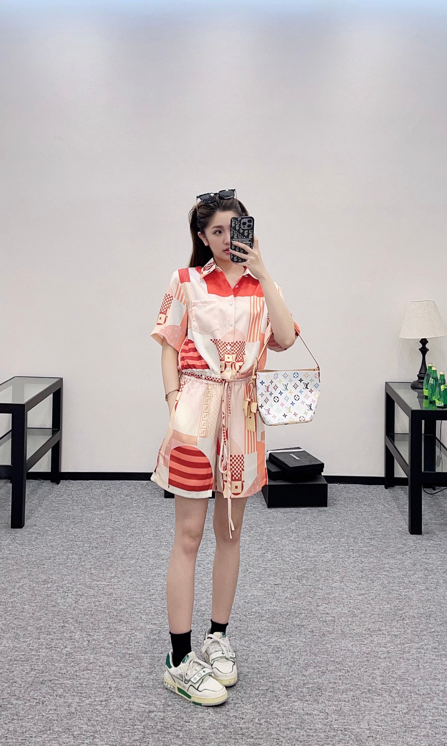 F*♥2025 new products are on sale Contrast color short-sleeved shirt and shorts set
