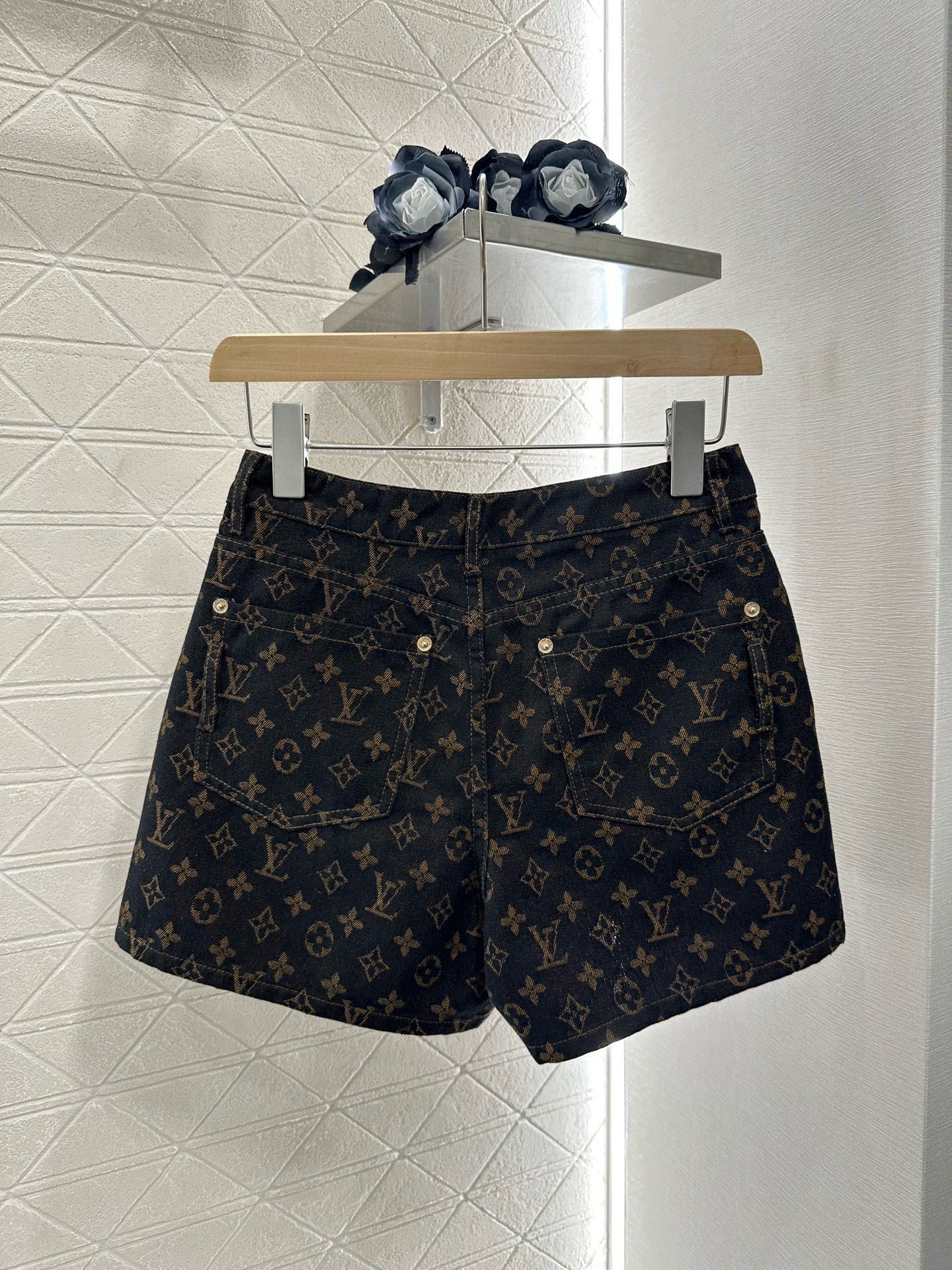 L*♥2025 new product Pocket short-sleeved top with jacquard shorts set