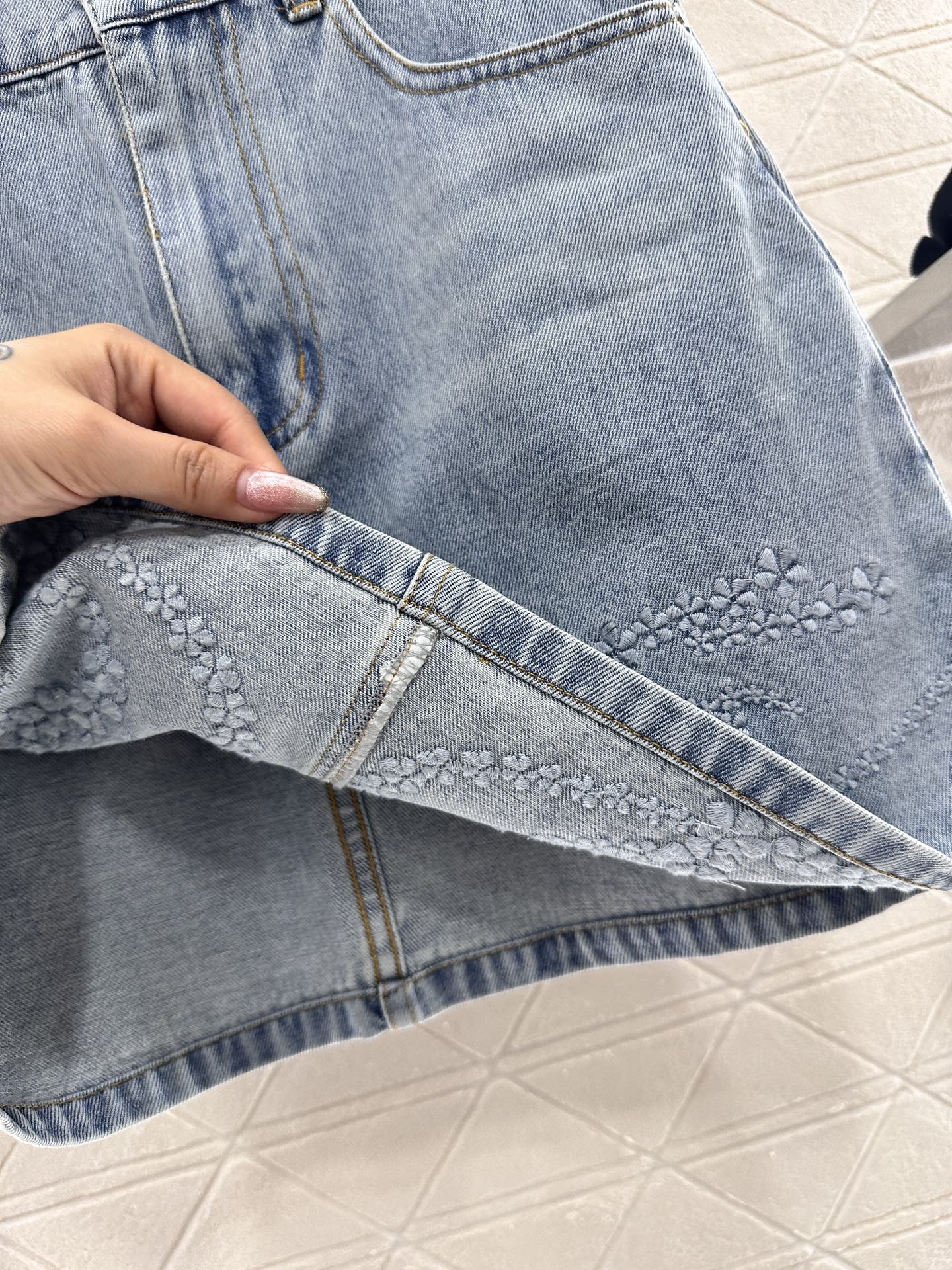 C*♥2025 new product Embroidered denim skirt