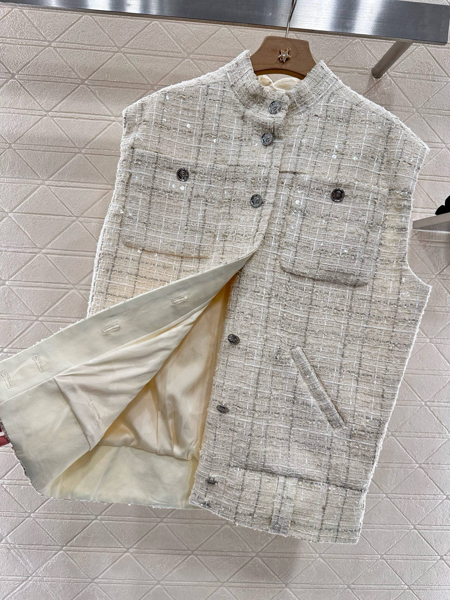 C*♥2025 new product Woven plaid vest shorts set