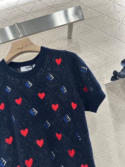 F*♥2025 new product Heart-shaped hollow knitted short sleeves