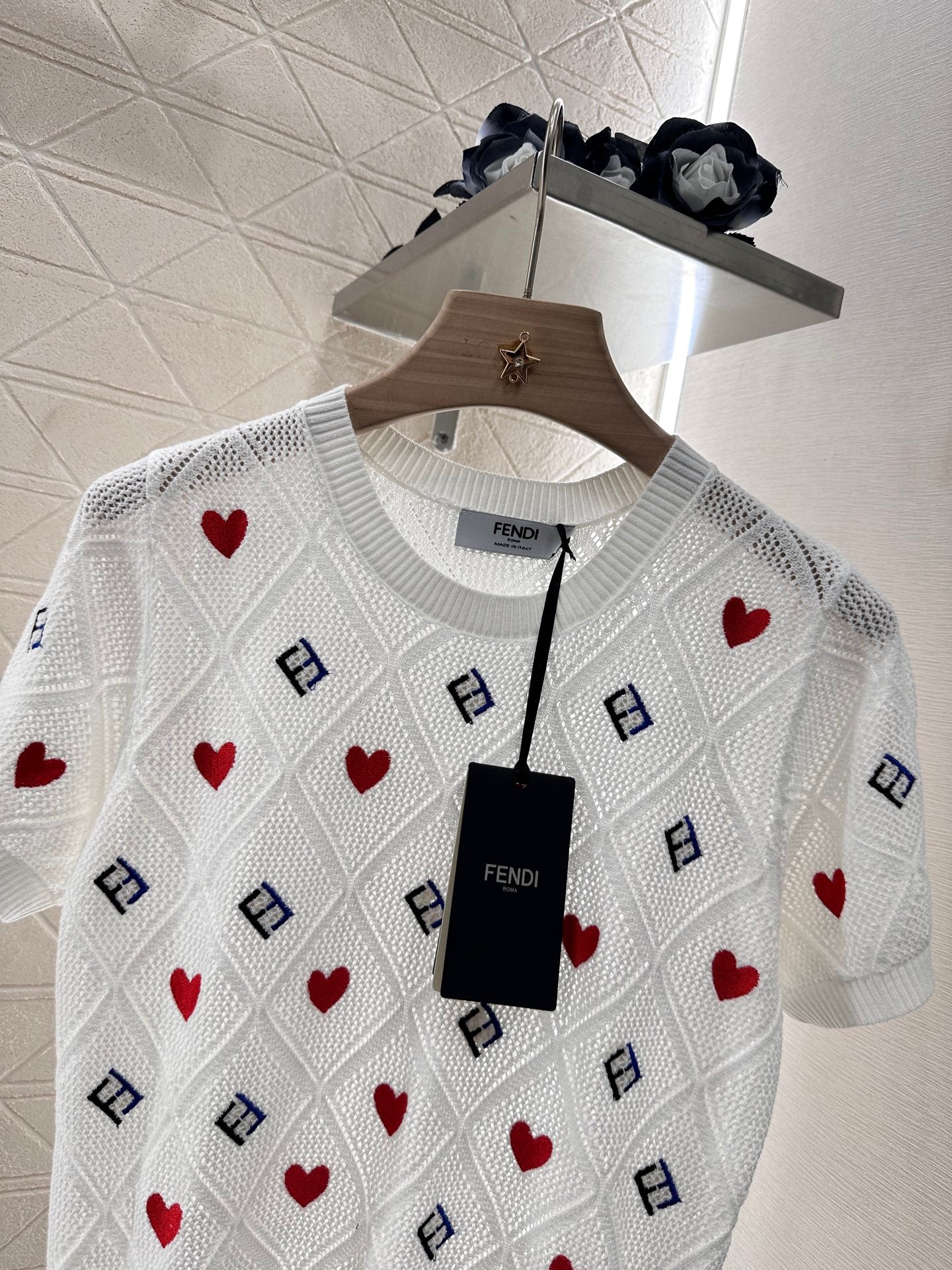 F*♥2025 new product Heart-shaped hollow knitted short sleeves