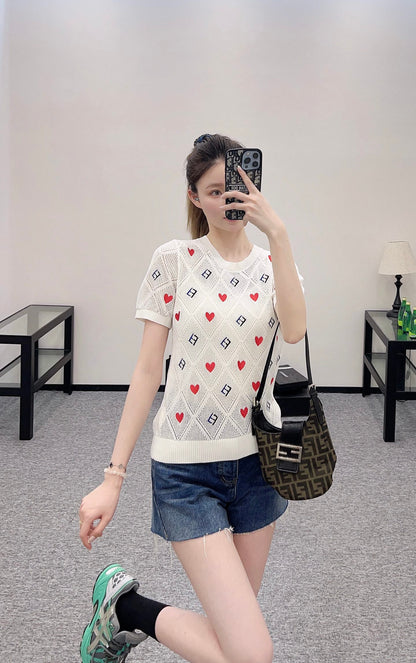 F*♥2025 new product Heart-shaped hollow knitted short sleeves