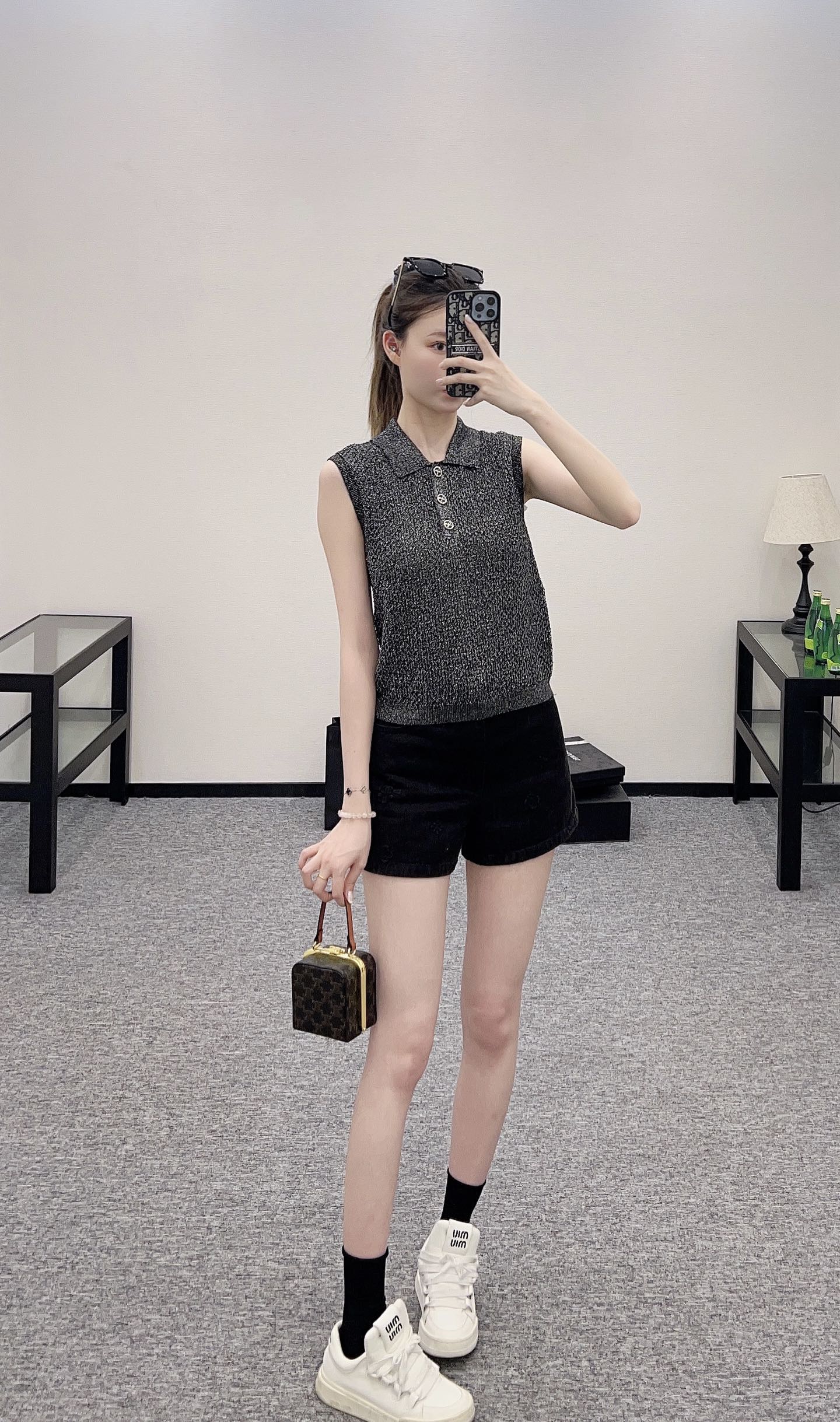 C*♥2025 new product Heavy sequin silver thread knitted vest