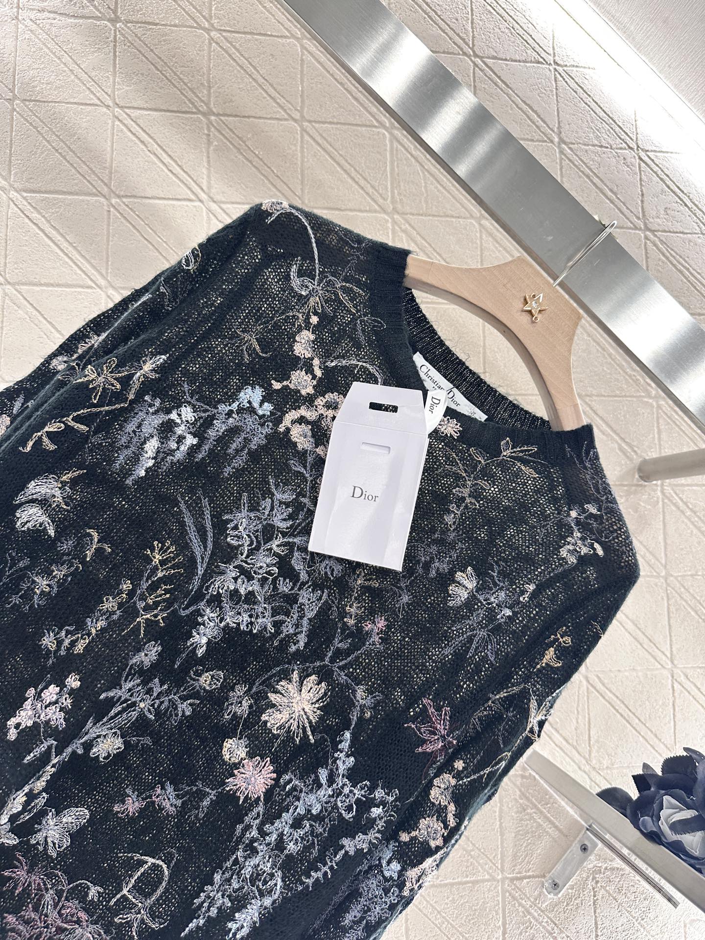 D*♥2025 new products Embroidered knitted top