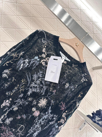 D*♥2025 new products Embroidered knitted top