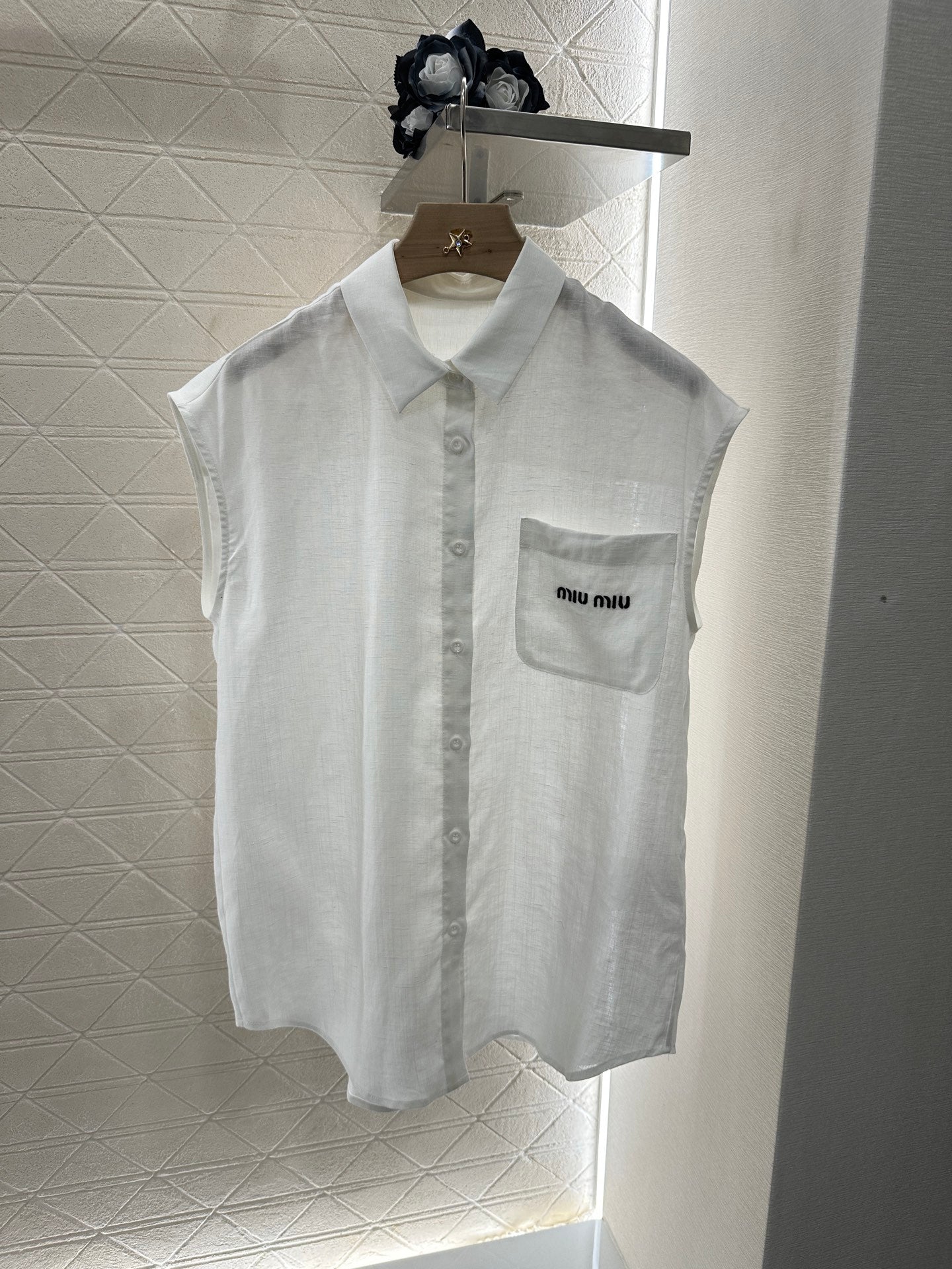 Mi*mi*♥2025 new product Sleeveless shirt and shorts set