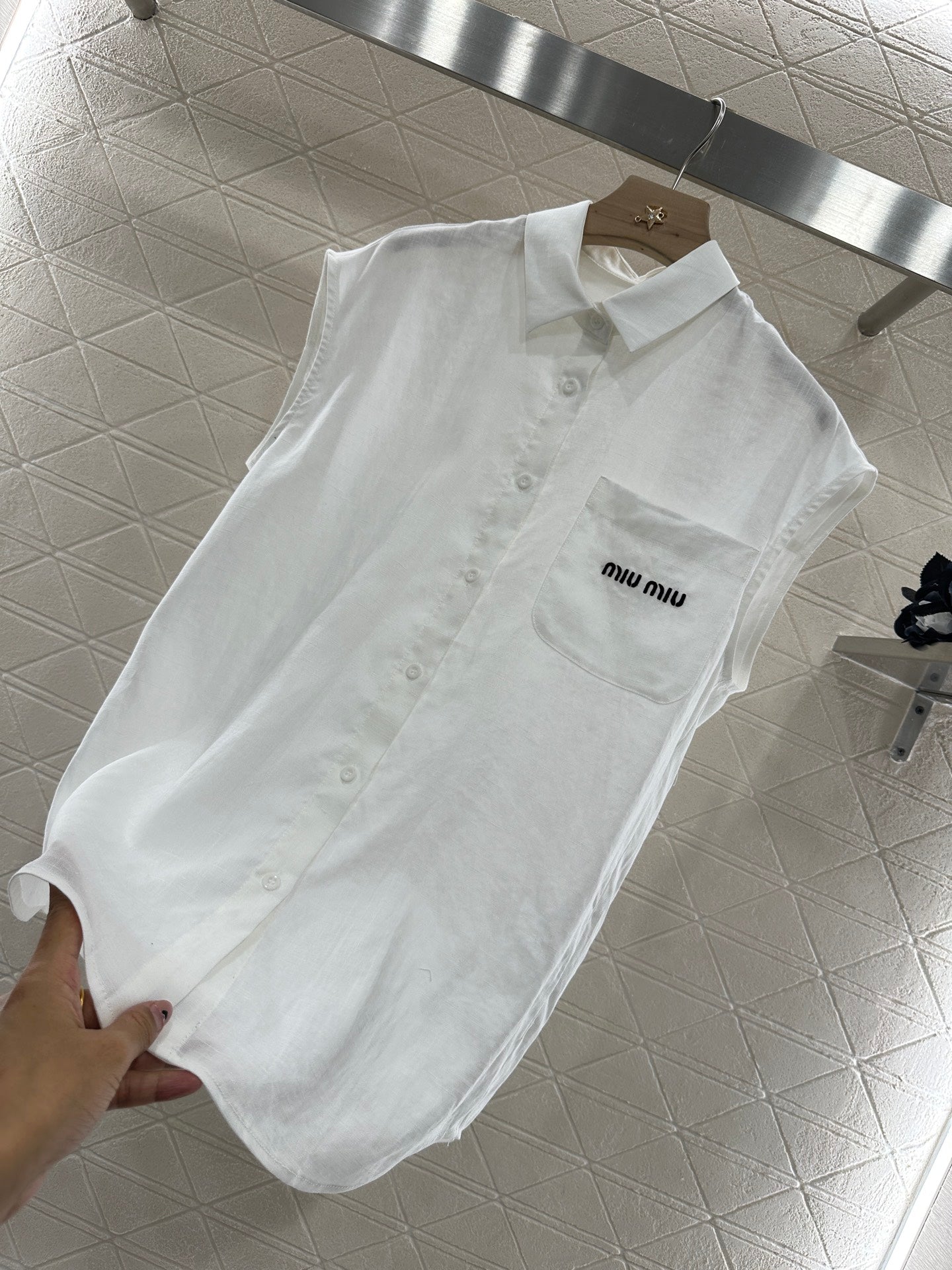 Mi*mi*♥2025 new product Sleeveless shirt and shorts set
