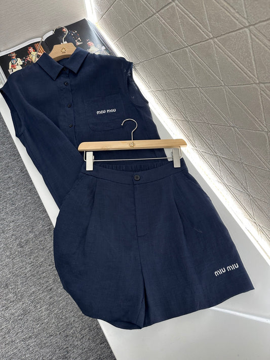 Mi*mi*♥2025 new product Sleeveless shirt and shorts set