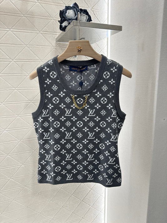L*♥2025 new product Chain knitted vest