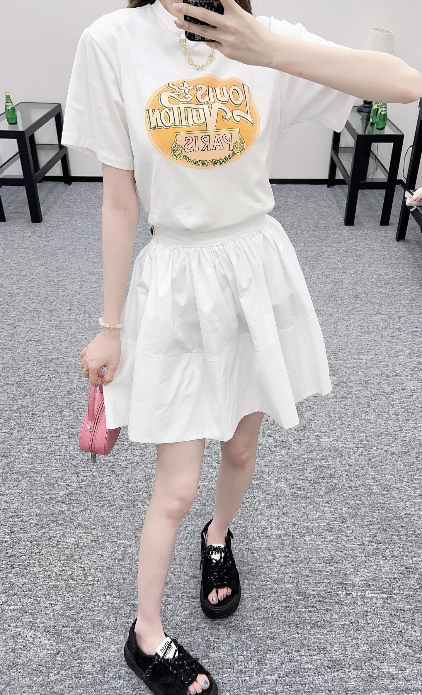 Louis*♥2025 new product Waist-length umbrella skirt