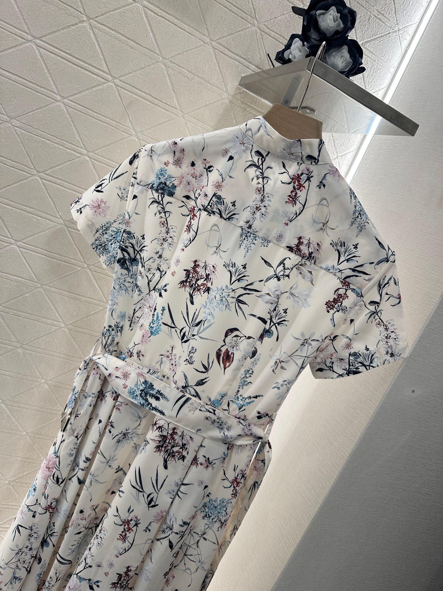 D*♥2025 new product Stand collar printed dress