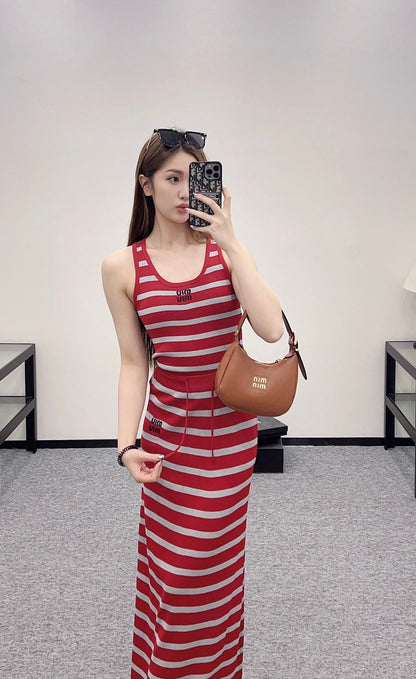 Mi*mi*♥2025 new product Knitted vest long skirt set