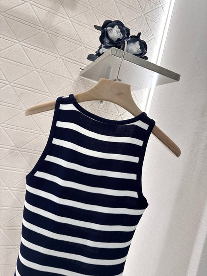 Mi*mi*♥2025 new product Knitted vest long skirt set