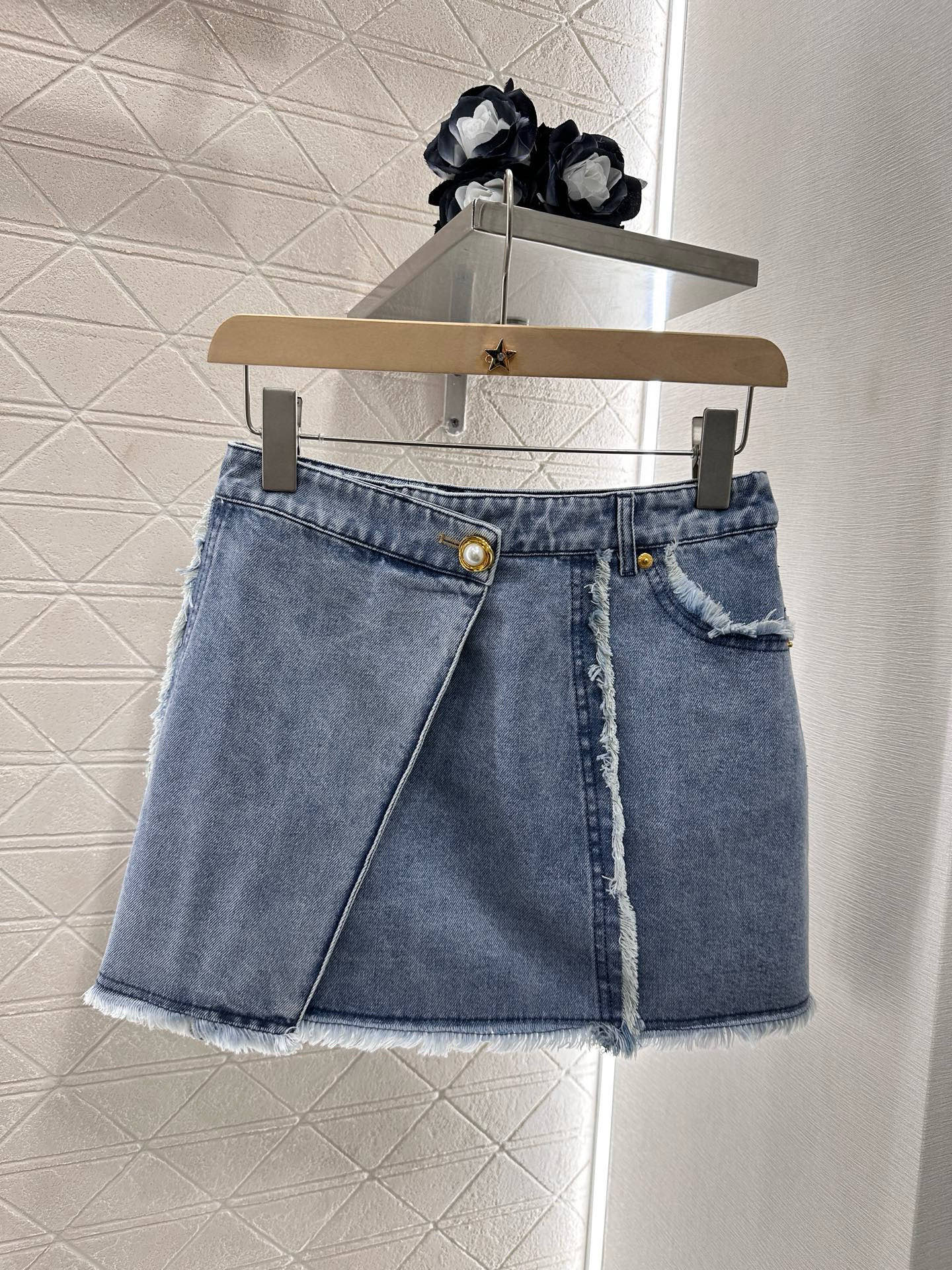 B*♥2025 new product Raw-edge denim jacket and skirt set