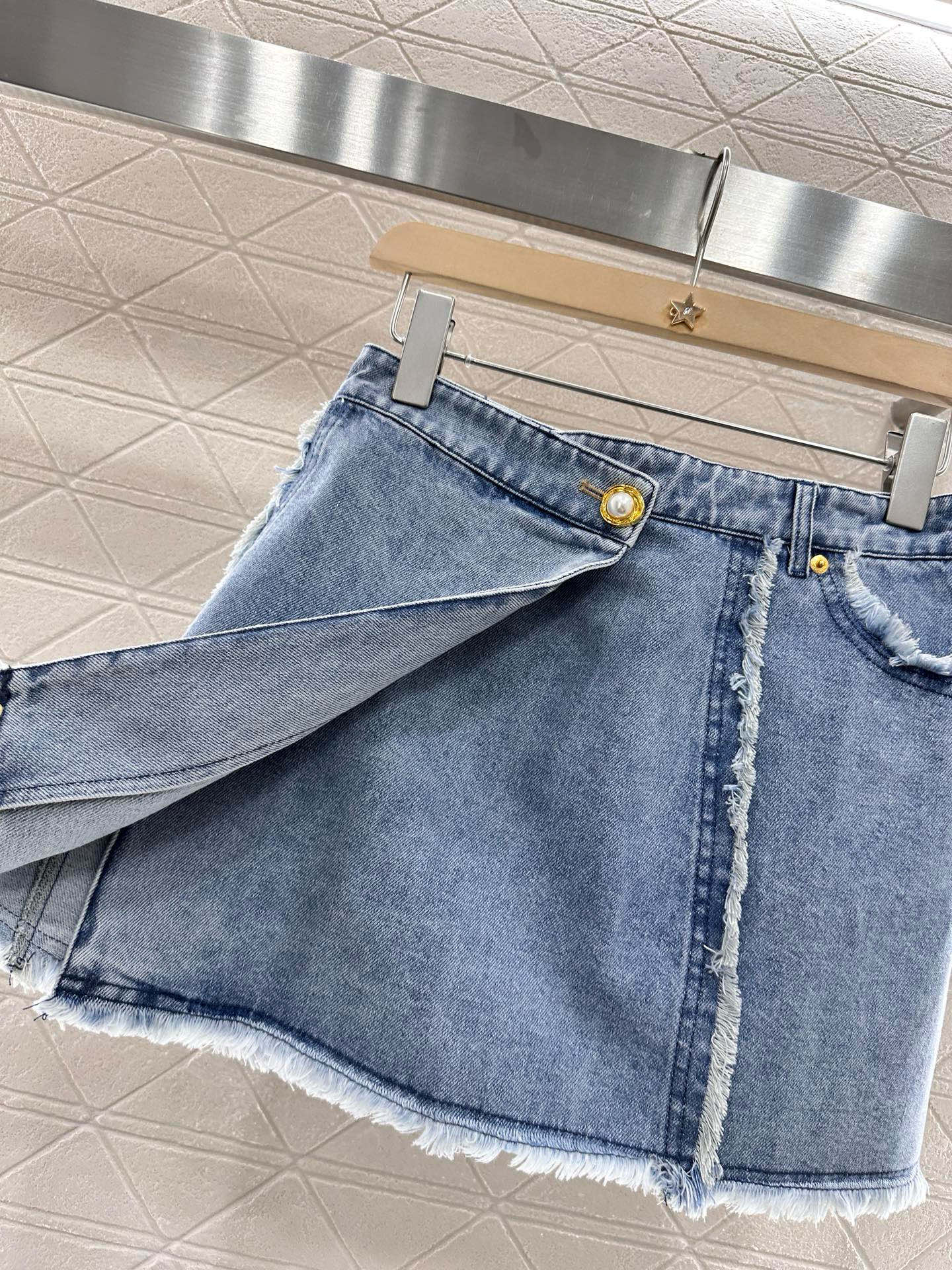 B*♥2025 new product Raw-edge denim jacket and skirt set