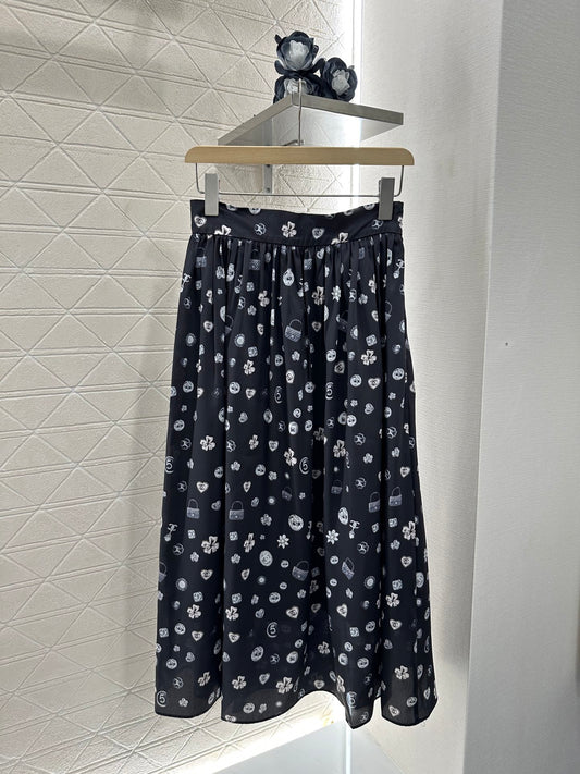 C*♥2025 new product High waist mid-length skirt