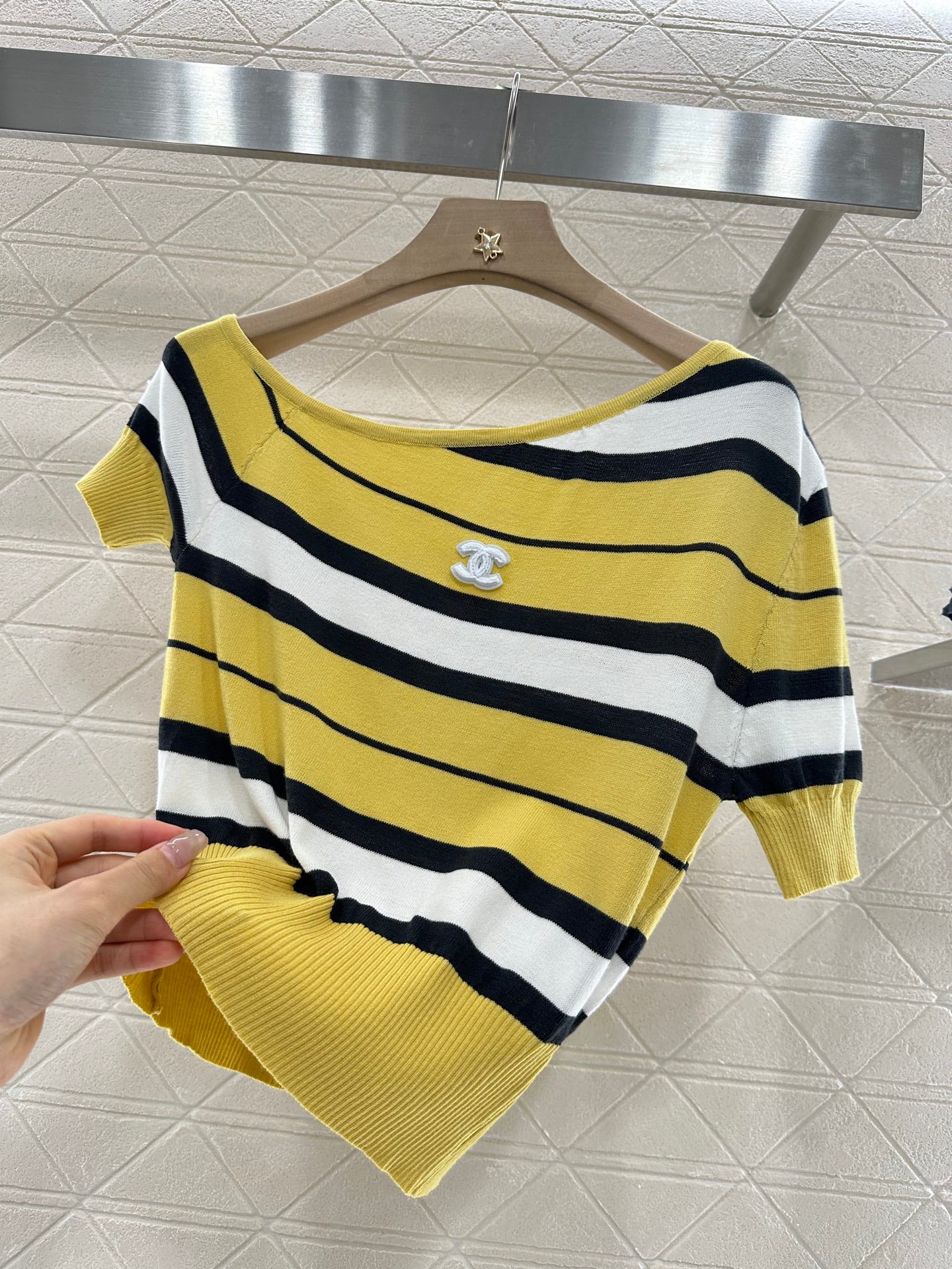 C*♥2025 new product Off-shoulder knitted short sleeves