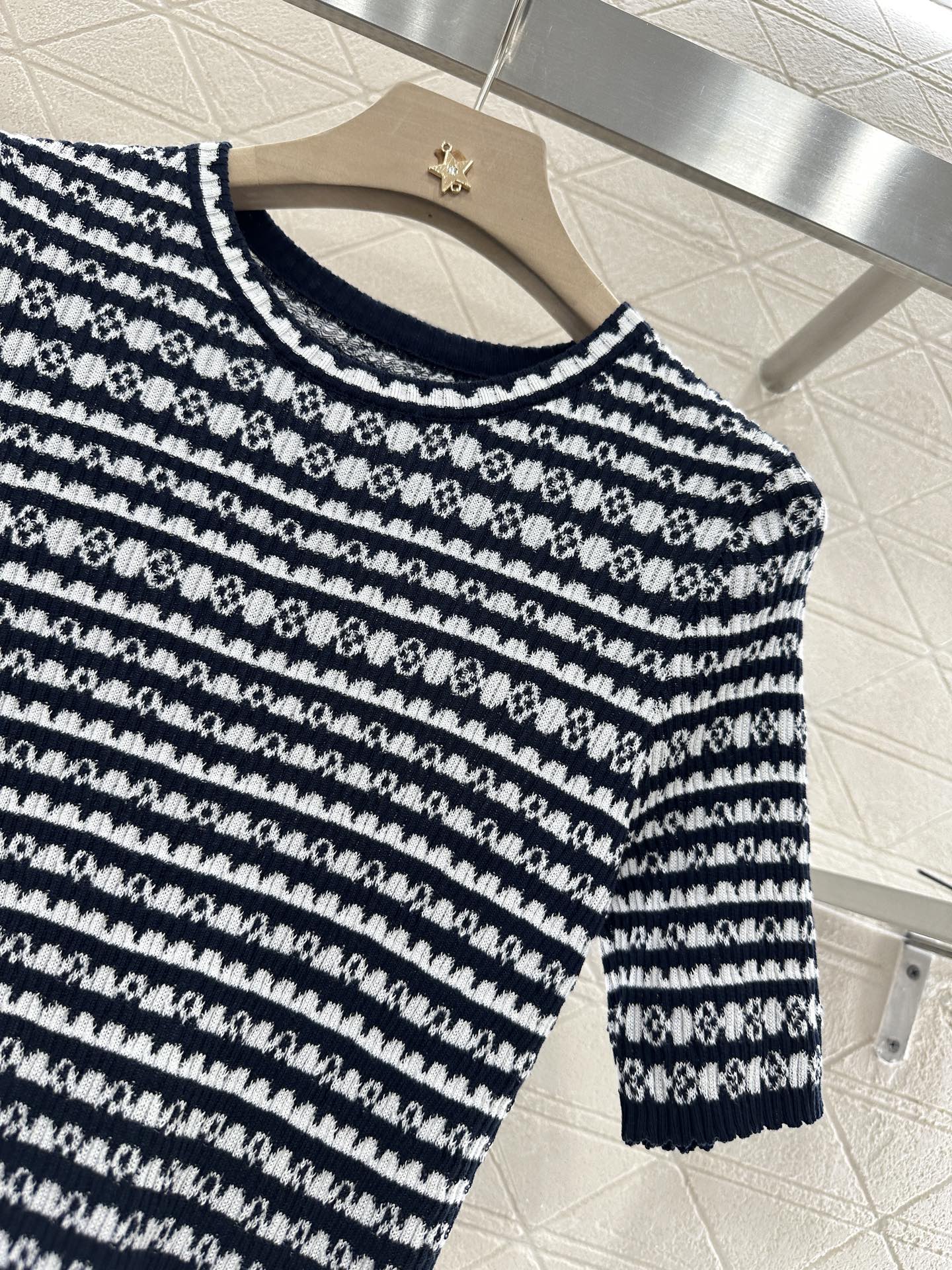 Louis*♥2025 new products Knitted short sleeves