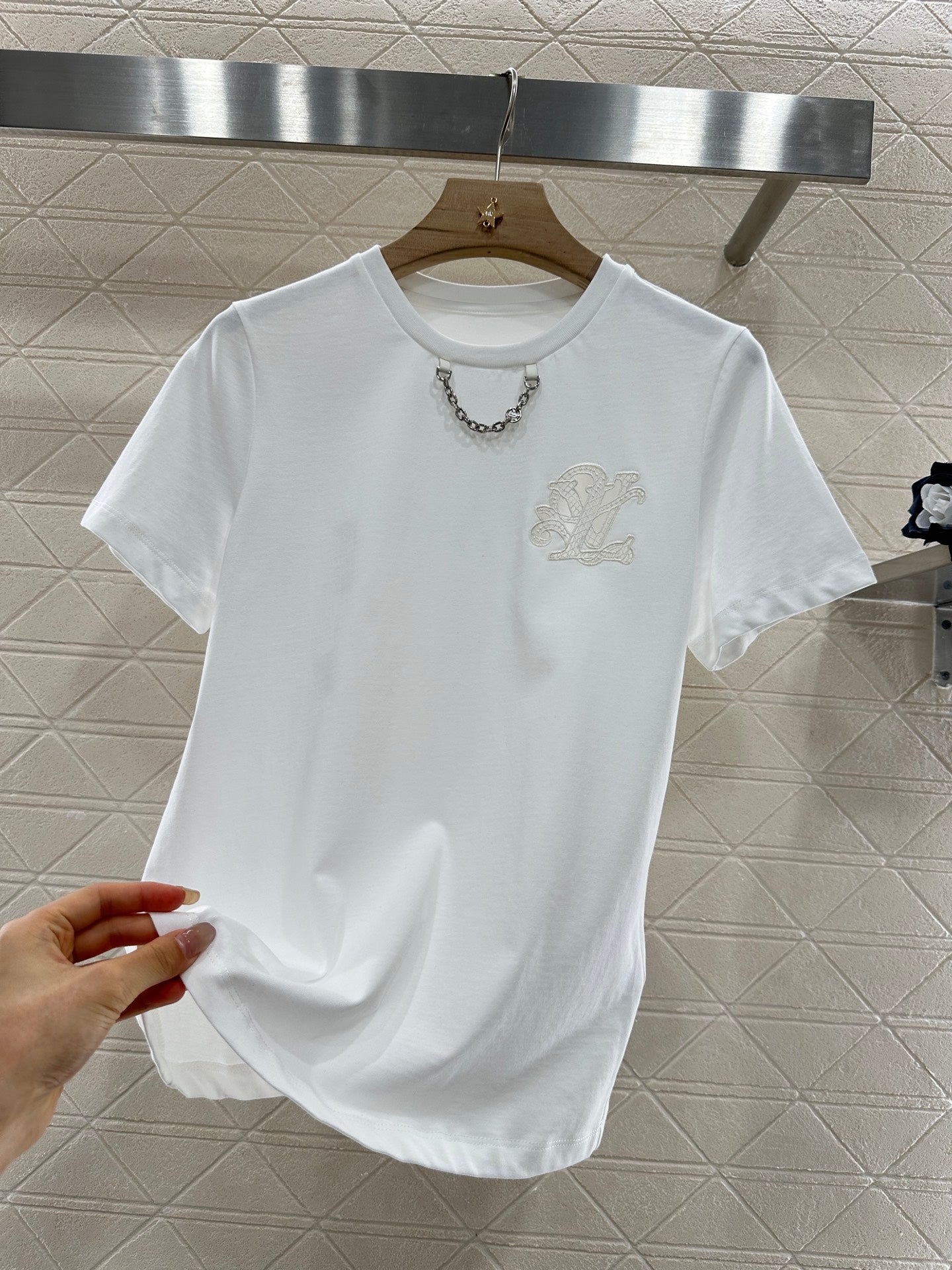 Louis*♥2025 new products Embroidered chain