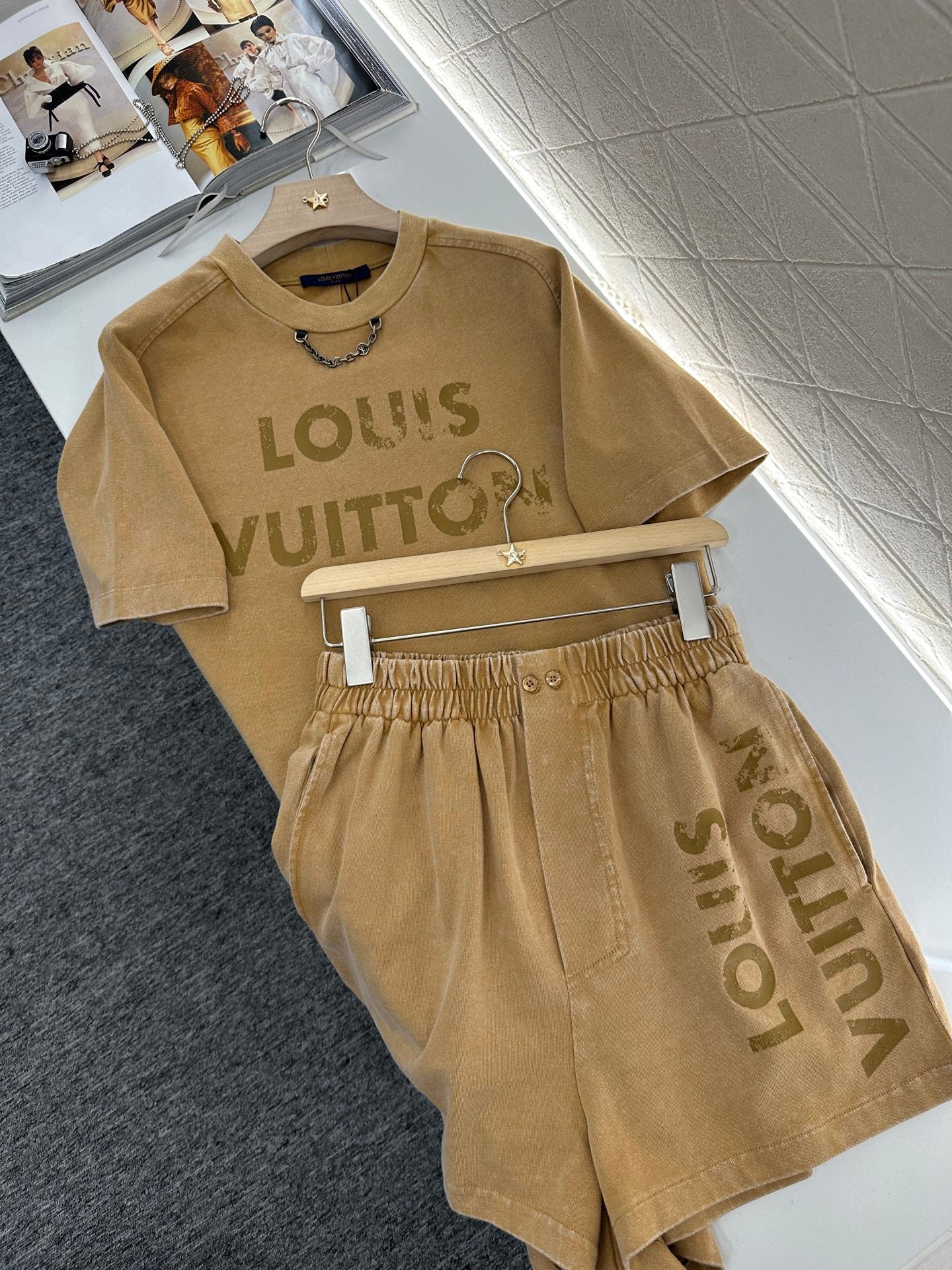 Louis *♥2025 new products Top and shorts set