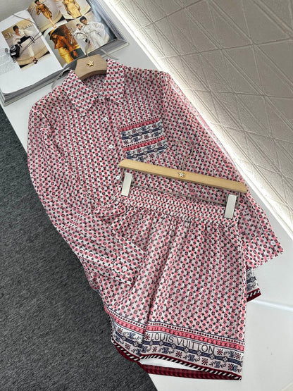 Louis *♥2025 new products Shirt and shorts set