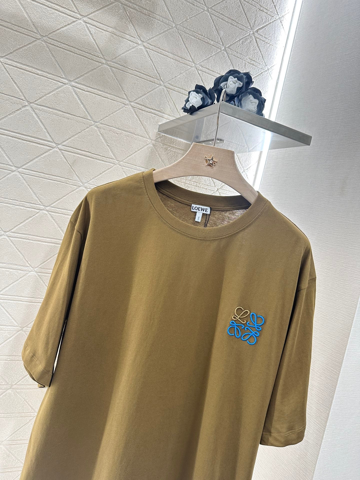 L*♥New Arrival Embroidered Short Sleeves
