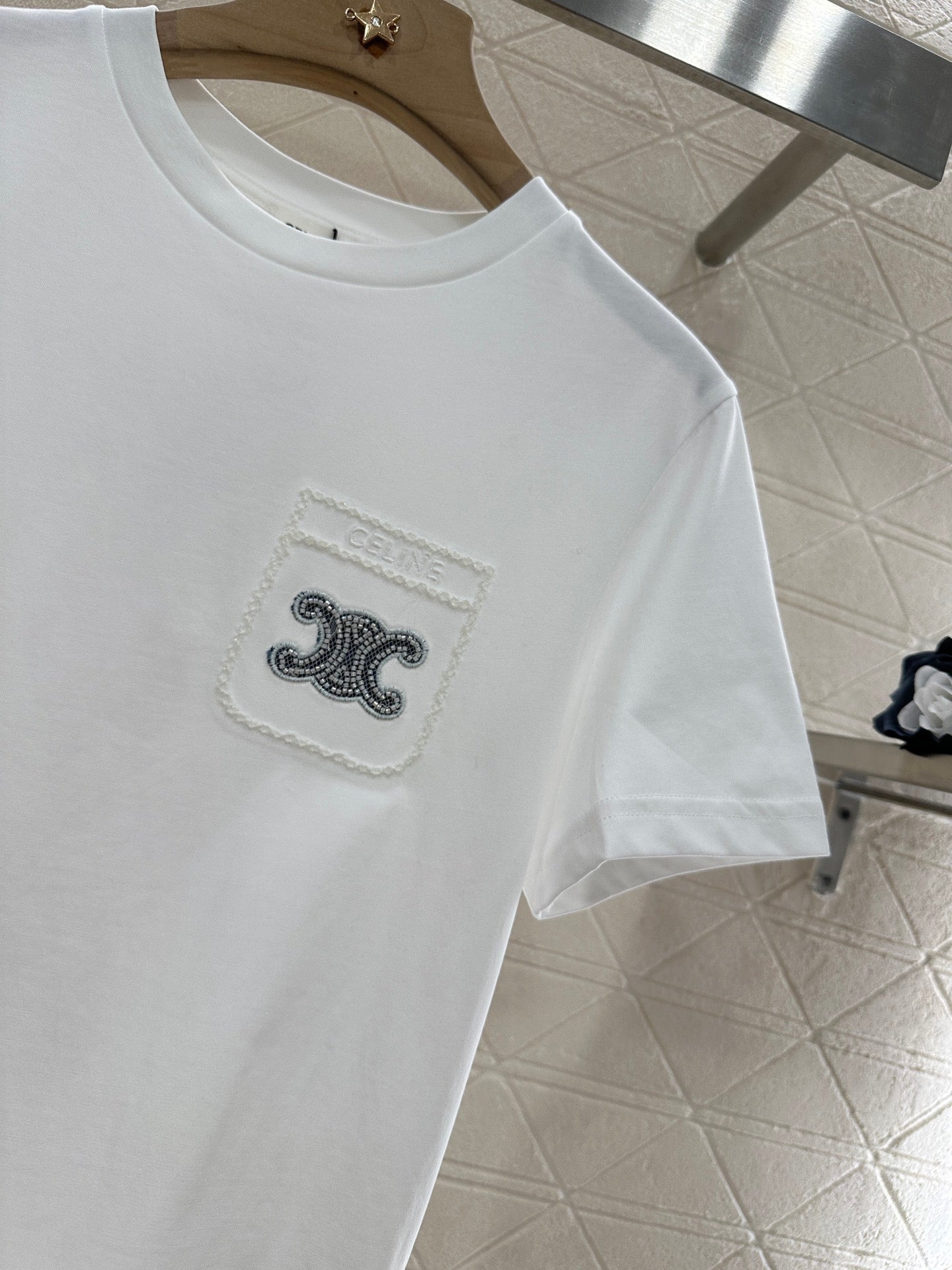 C*♥New product Embroidered short sleeves