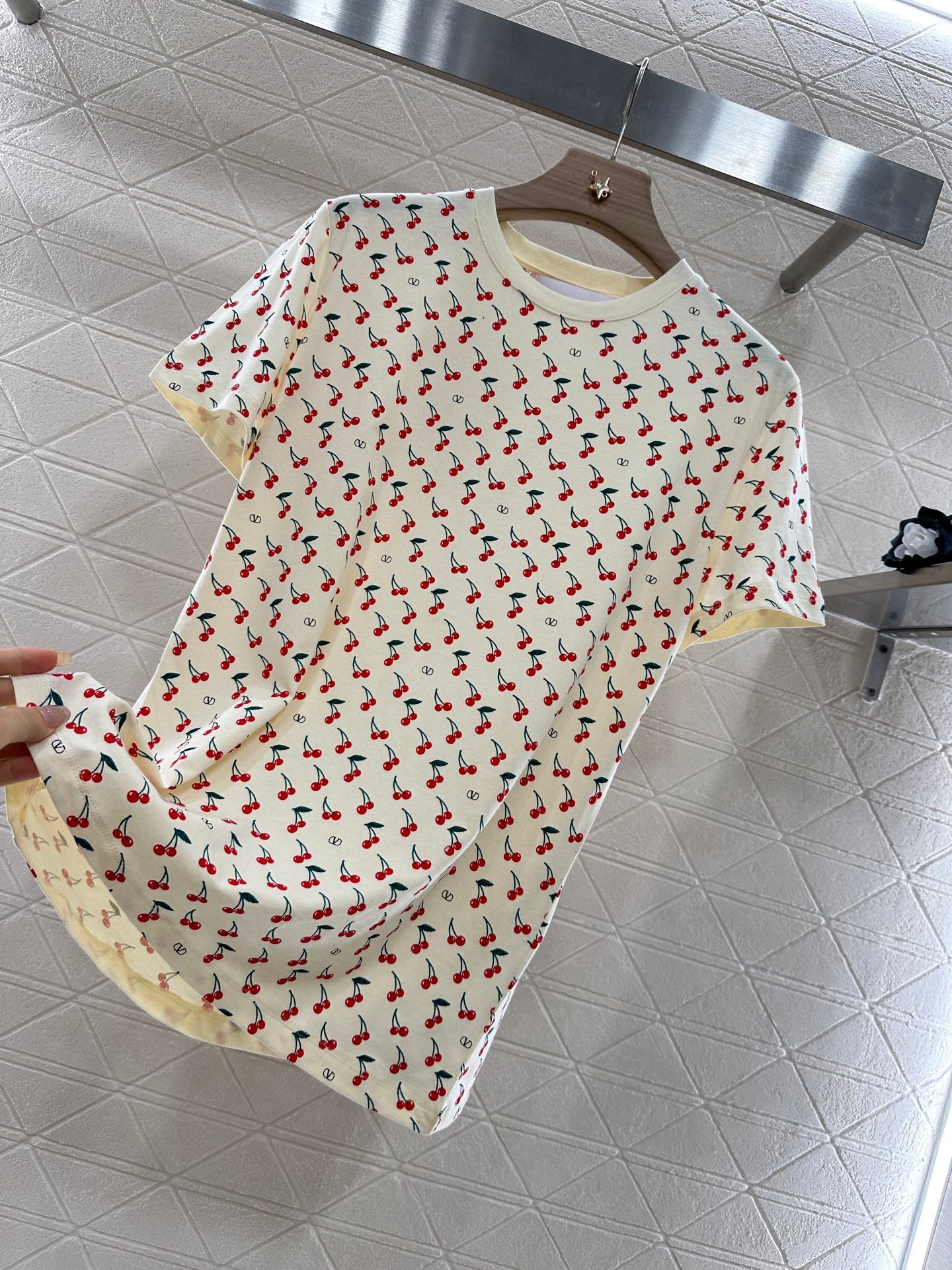 V*♥New arrival Cherry short sleeves