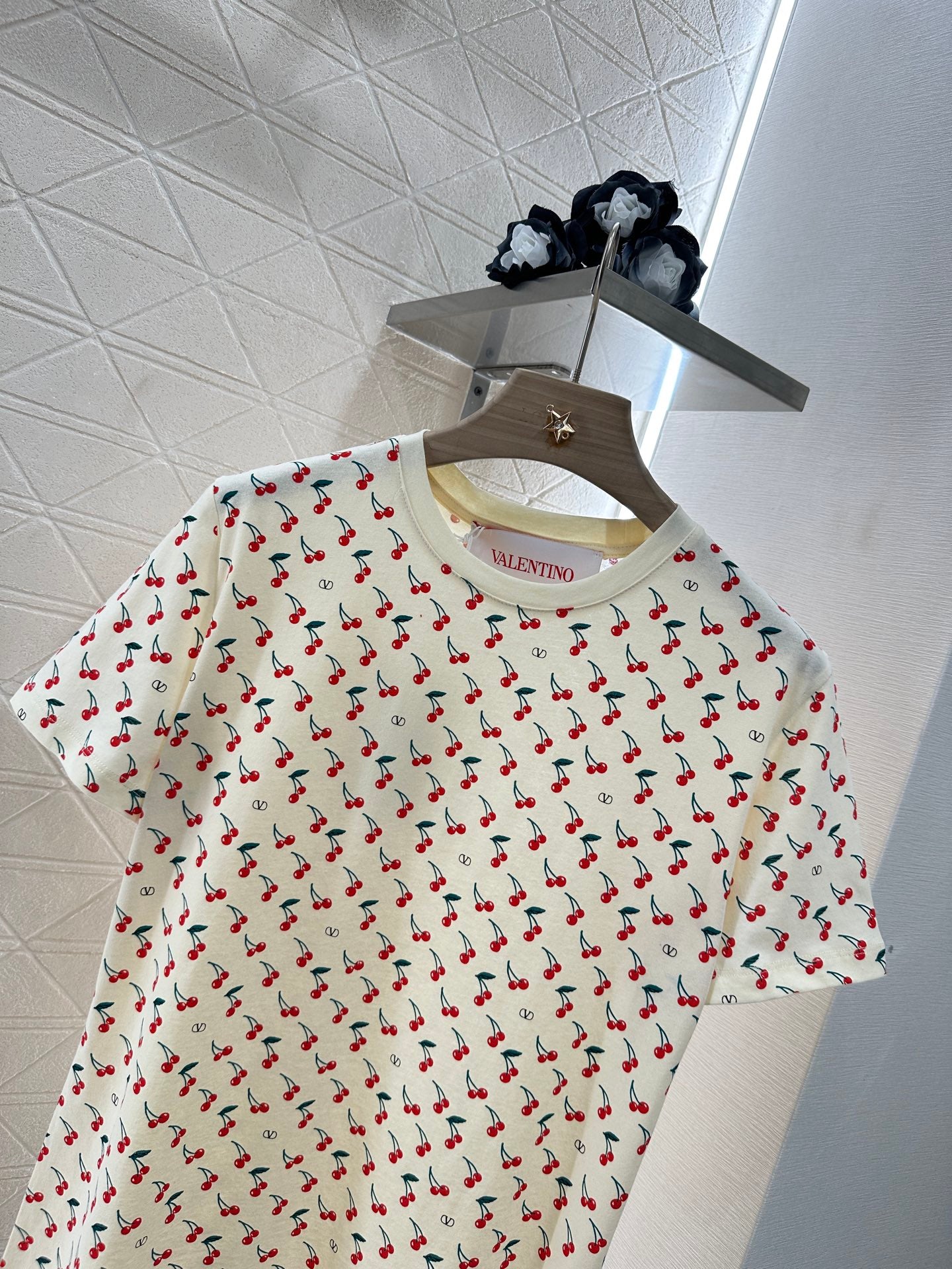 V*♥New arrival Cherry short sleeves