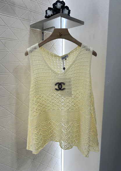 C*♥2025 new product Hollow knitted vest