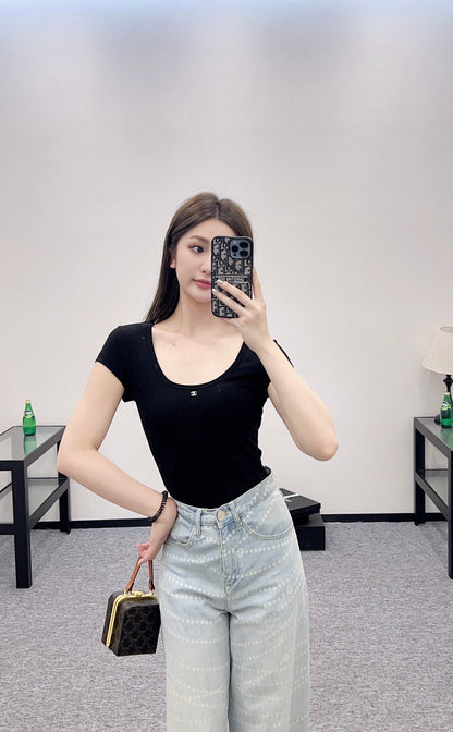 C*♥New product Hollow embroidered top