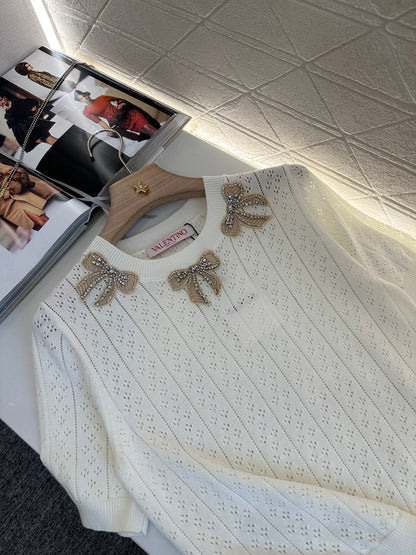 V*♥2025 new product Hollow knit top