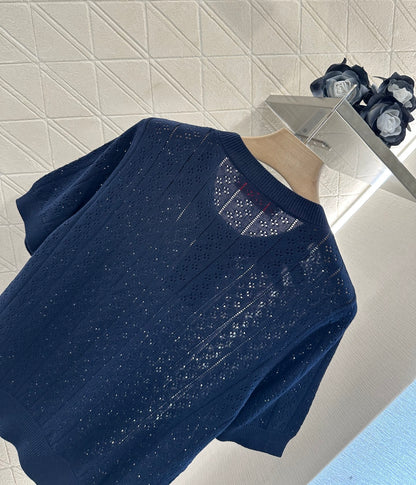 V*♥2025 new product Hollow knit top