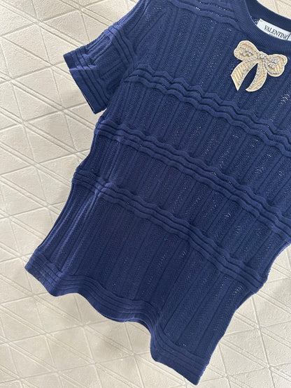 V*♥2025 new products Hollow knitted top