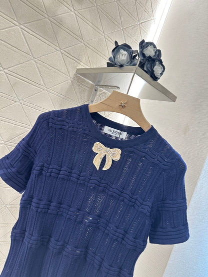 V*♥2025 new products Hollow knitted top